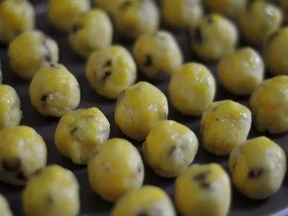 提子椰蓉球怎么做?