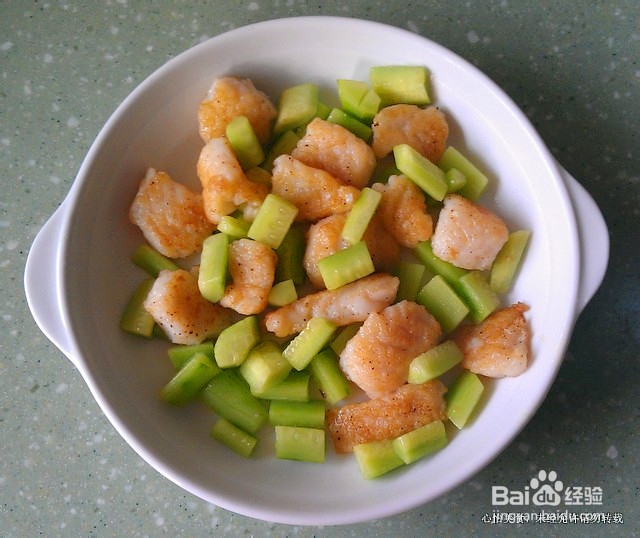 清新可口的龙利鱼沙拉