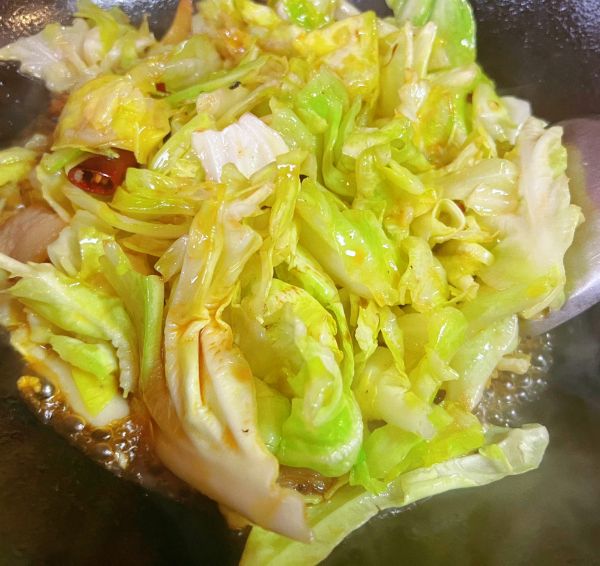 干锅回锅肉酸辣包心菜