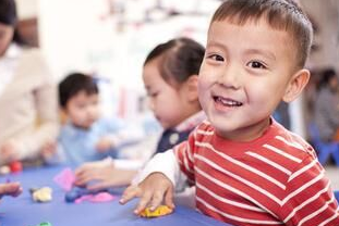 孩子不适应幼儿园怎么办呢？