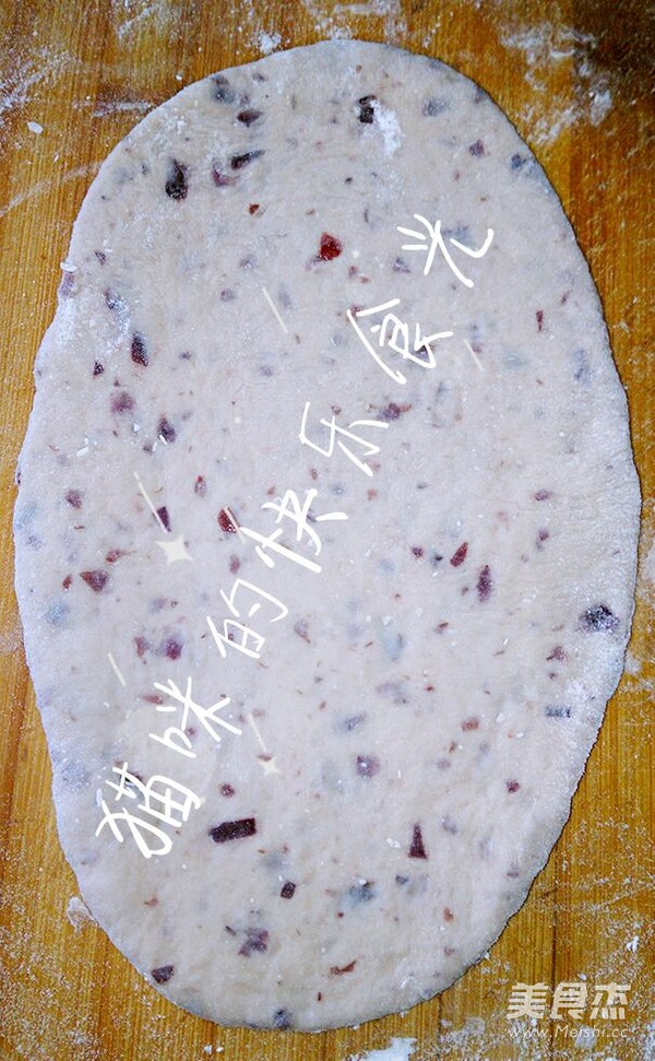 蔓越莓花环面包