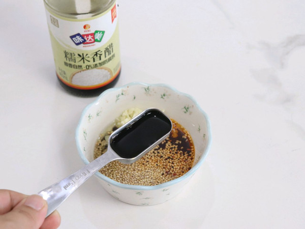 凉拌豆芽黄瓜金针菇