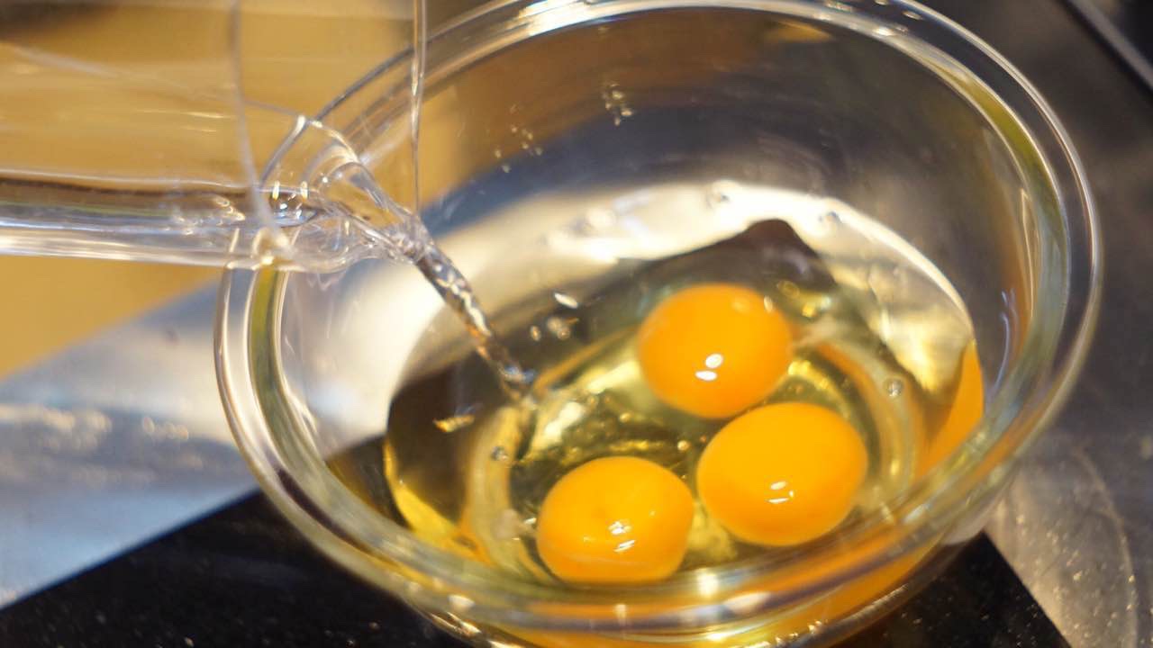 教你做蛋包肉松饼,喜欢吃的赶紧学起来