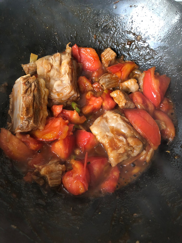 西红柿牛肉炖土豆