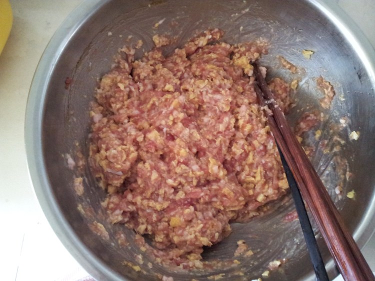 韭菜鸡蛋猪肉饺，吃一口让你爱上它