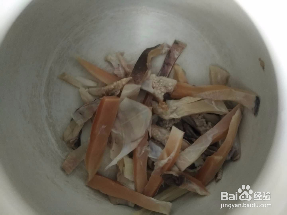 墨鱼咸菜猪肚汤怎么做？