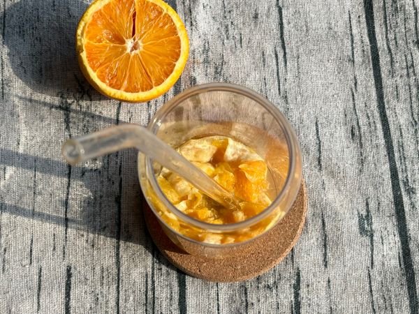 蔓越莓汁橙子冰饮