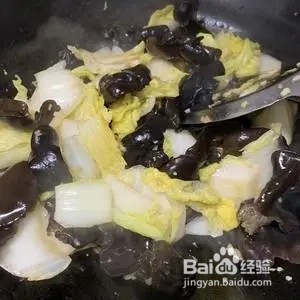 娃娃菜炒木耳