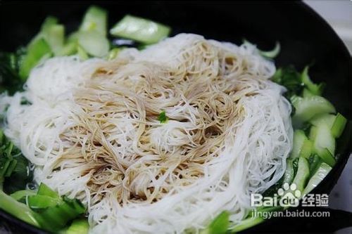温州小吃青菜鸡蛋炒粉干的做法