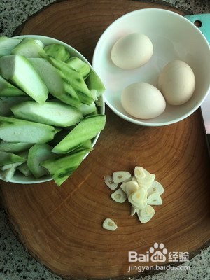 丝瓜滑蛋的做法