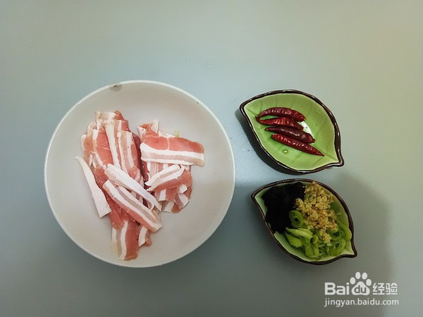 圆白菜炒粉丝的步骤