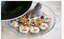 鲈鱼的鲜美和什么是绝佳搭配——香辣豆豉蒸鲈鱼