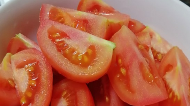 番茄焖太阳鱼的家常做法