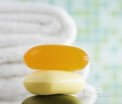 除去各种臭味，使空气变得更清新