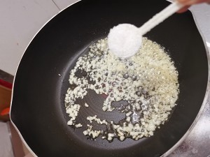蒜蓉蒸金针菇的做法
