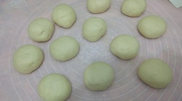 花生小餐包的做法