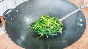 炒锅的开锅方法