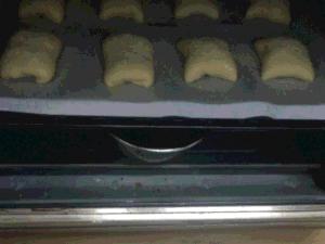 香肠芝士软面包的做法