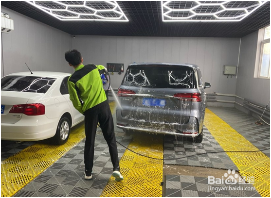 如何在家里给荣威iMAX8洗车？