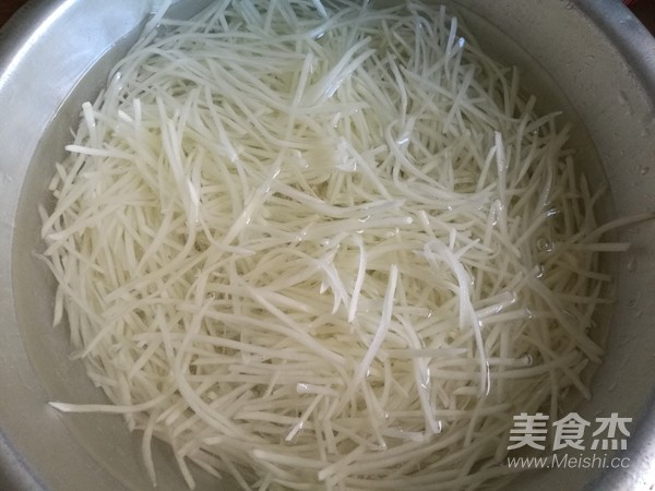 醋溜土豆丝的做法