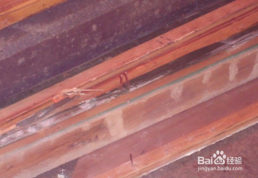 钉子扎脚后怎么办?怎样预防?