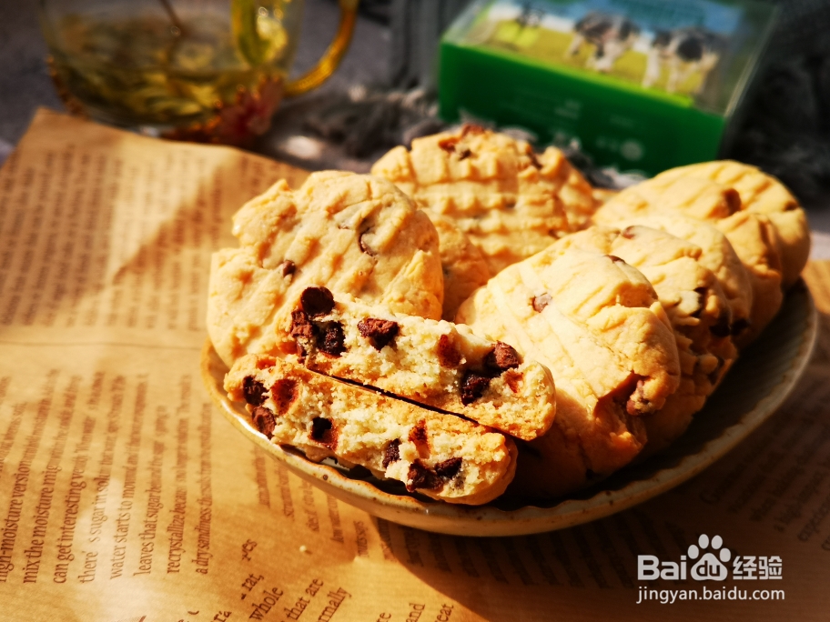 味道超香的香脆巧克力豆饼干