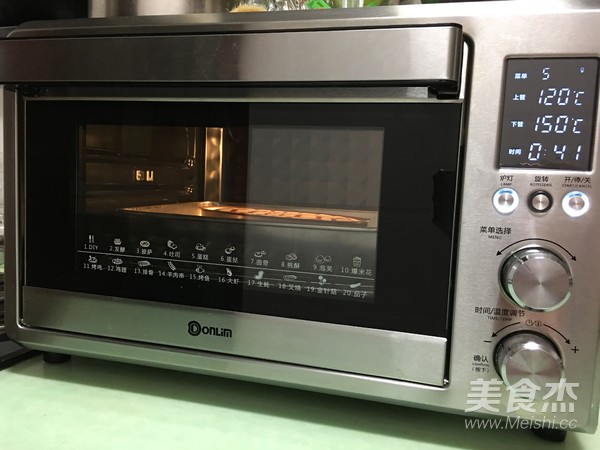 拉花轻乳酪蛋糕