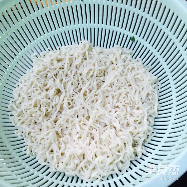 培根炒面的做法