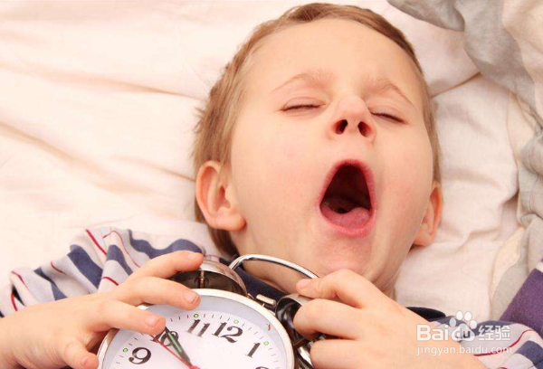 小孩子总是不好好吃饭怎么办？