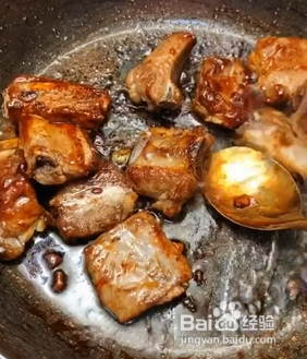 如何自制懒人版排骨焖饭？