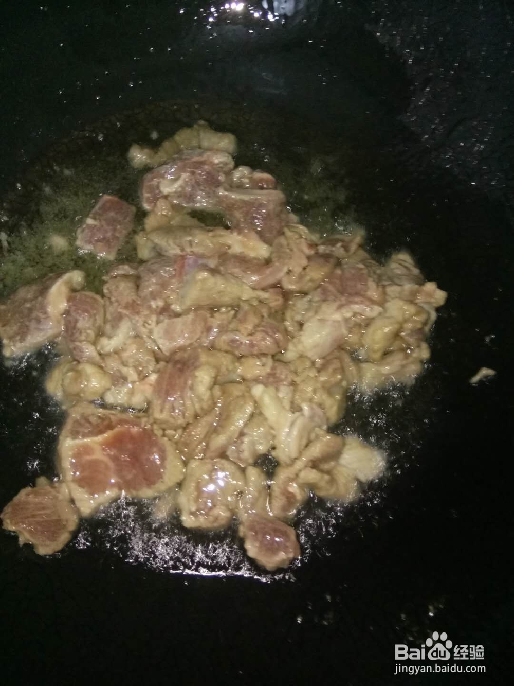 洋葱红椒炒瘦肉的简易做法