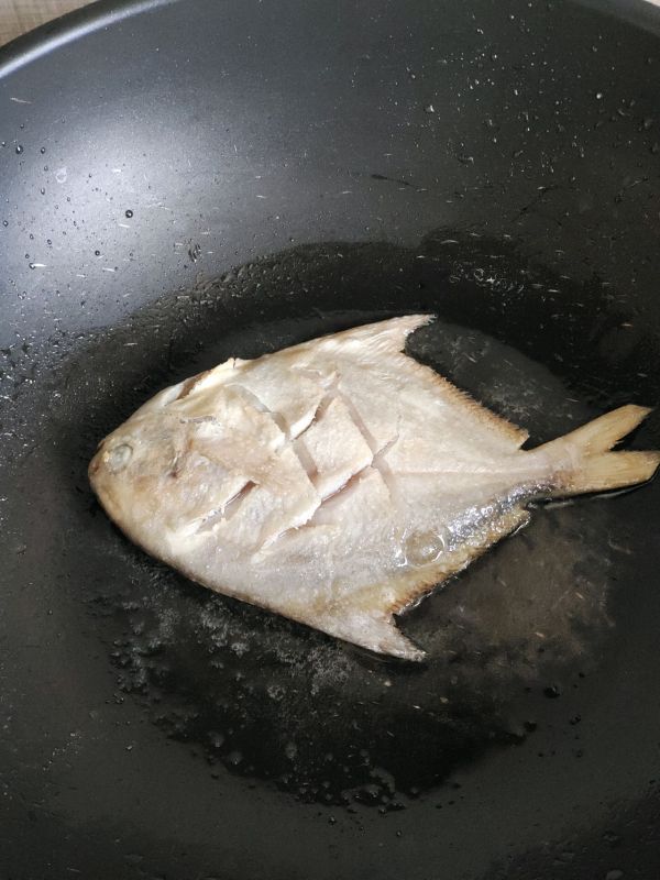 简单快手红烧鲳鱼