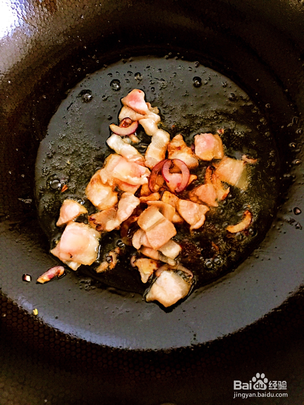 家常做法的肉炒小白菜滑子蘑