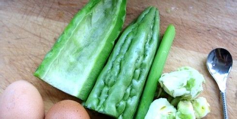 苦瓜炒鸡蛋的详细做法是什么