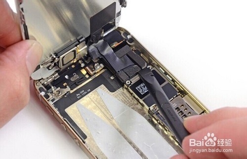屏幕碎了怎么办?万修分享iPhone5s换屏教程