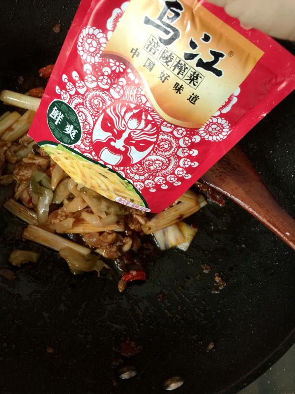 香辣榨菜肉丝面