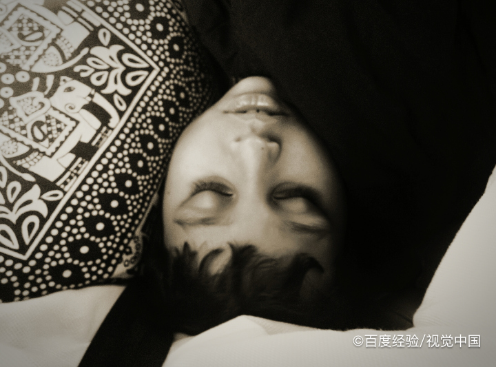 怎么哄男生睡觉