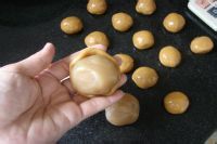 迷你蛋黄莲蓉月的做法