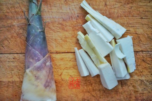 蜂蜜腊肉豆腐煲