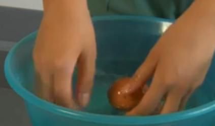 如何制作应急实用小漏斗