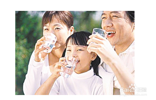 怎么样让孩子养成喝水的好习惯