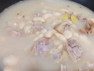 老妈蹄花汤怎么做?