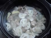 白斑病养身食谱——莲藕排骨汤