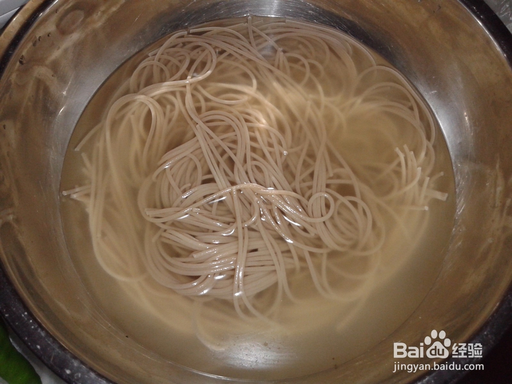 夏日美食——凉拌荞麦面