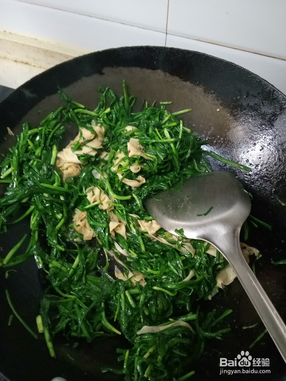 韭菜炒豆腐皮