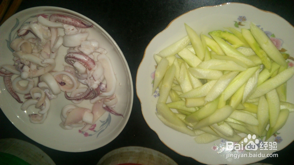 美味芦笋炒鱿鱼的家常做法