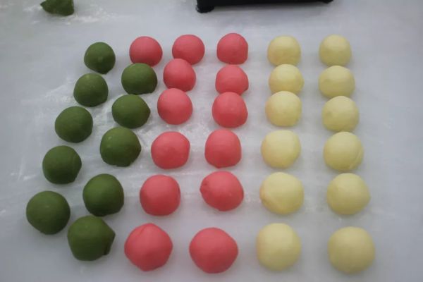 国民级彩色菠萝包配方收藏来学