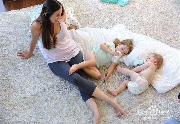 给宝宝选纸尿裤的注意事项