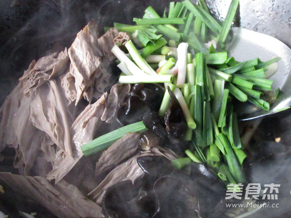 冬笋炒黑豆腐竹