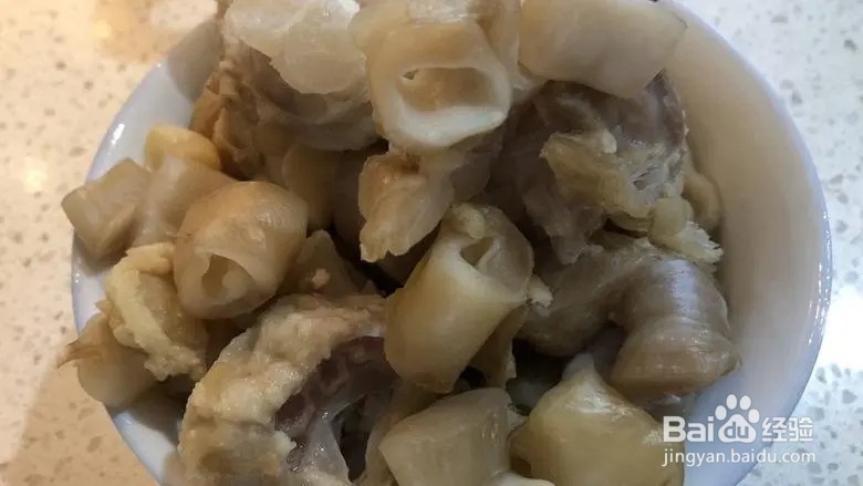 胡萝卜炖牛蹄筋